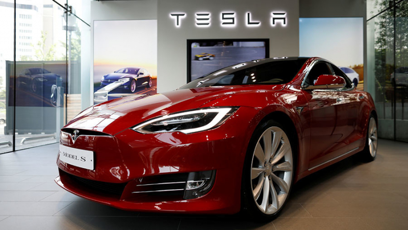 Tesla Will Be The First Automaker To Lose The Tax Credit For EVs