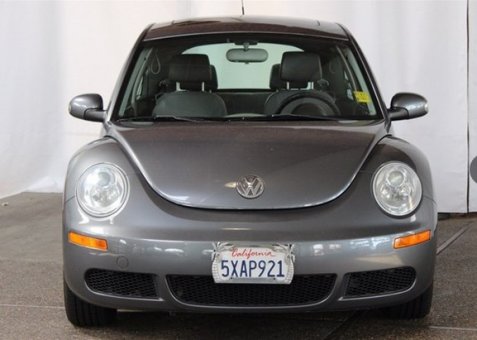 2007 Volkswagen New Beetle Hatchback 