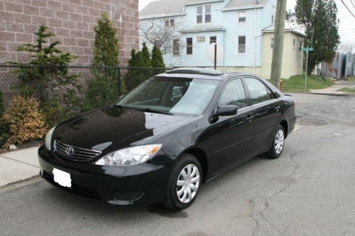  2006 Toyota CAMRY LE