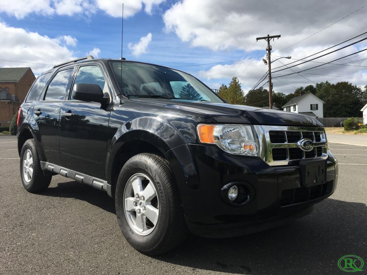 2010 Ford ESCAPE XLT*