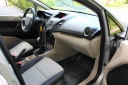 2013 Ford FIESTA image-9