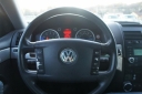 2004 Volkswagen TOUAREG image-12