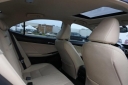 2015 Lexus IS image-9