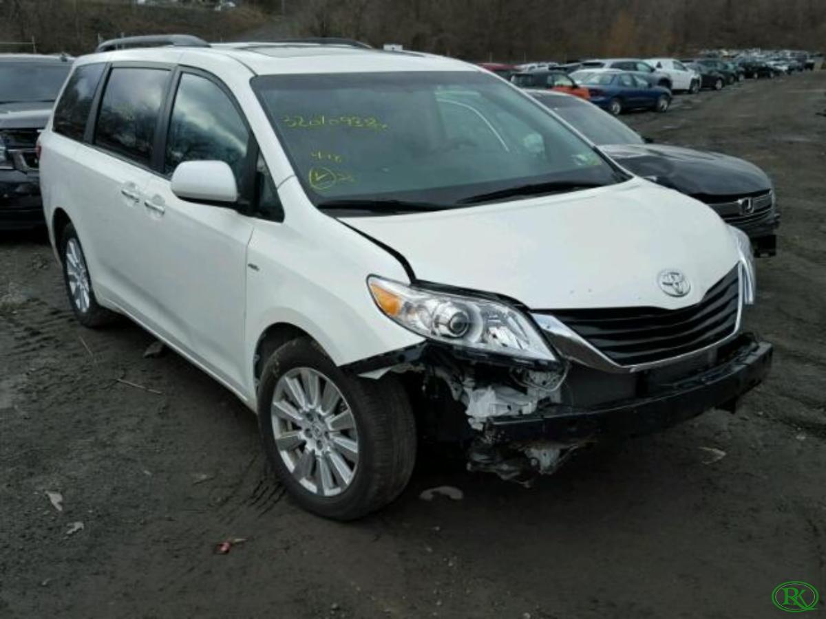 2017 ''TOYOTA SIENNA XLE'' AWD 7,474 Miles Need Front end Airbags