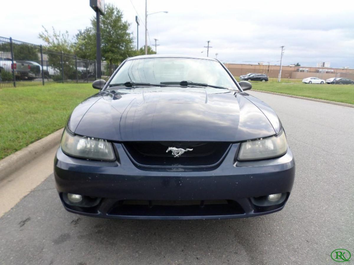 2001 Ford MUSTANG