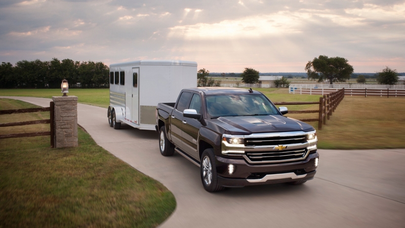 Top 3 most popular pickup trucks of this month
