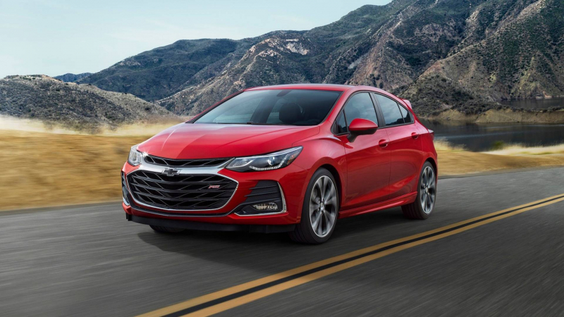 Chevy Halves Cruze Production Due to Falling Demand