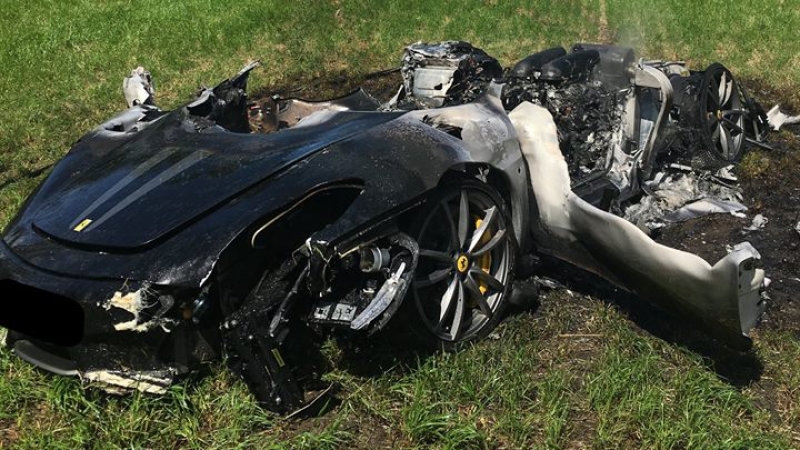 Ferrari 430 Scuderia destroyed 60 minutes after purchase?