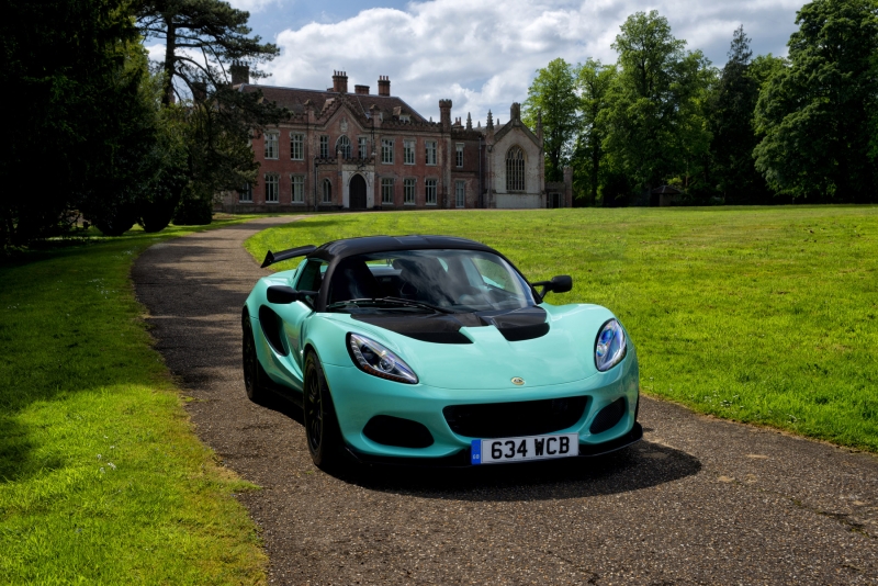 Lotus obsessed with lightweight vehicles-Lotus Elise revelation 