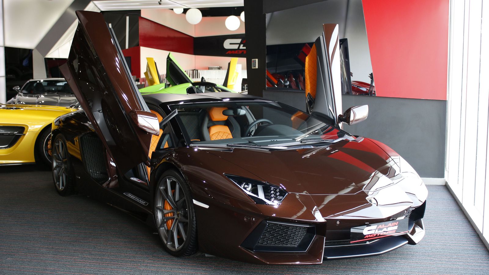 A unique chocolate brown Lamborghini Aventador is for sale in Dubai 