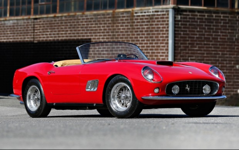 Striking cars at record prices at the Gooding & Company auction