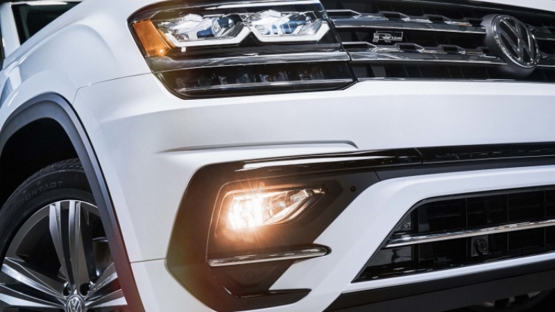 2018 Volkswagen Atlas SUV gets sporty R-Line package
